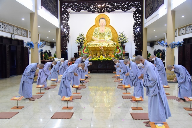 Lễ truyền giới Sa di Phương Trượng